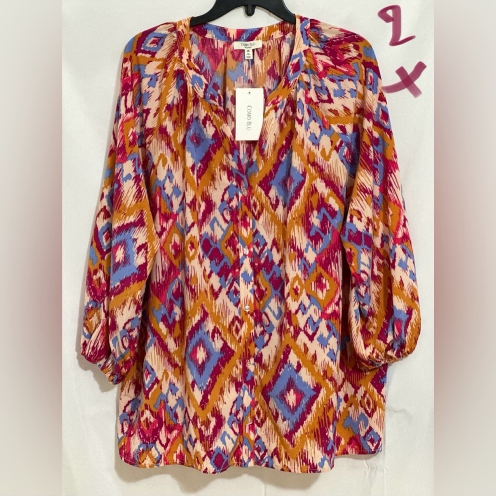 LADIES BEIGE TOP WITH BLUE, RED & GOLDENROD DESIGNS